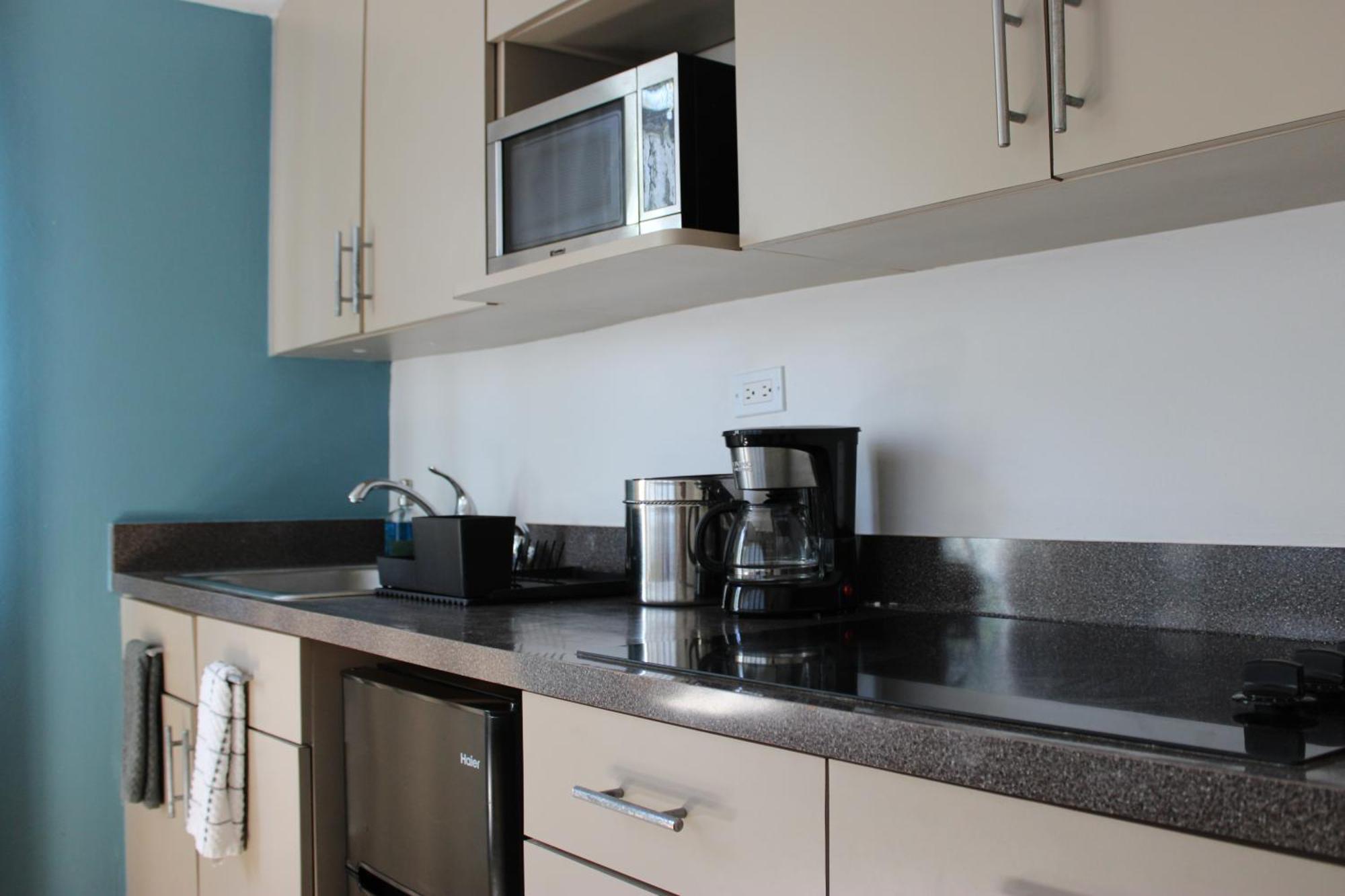 Numero Uno Beach Apartments San Juan Ngoại thất bức ảnh