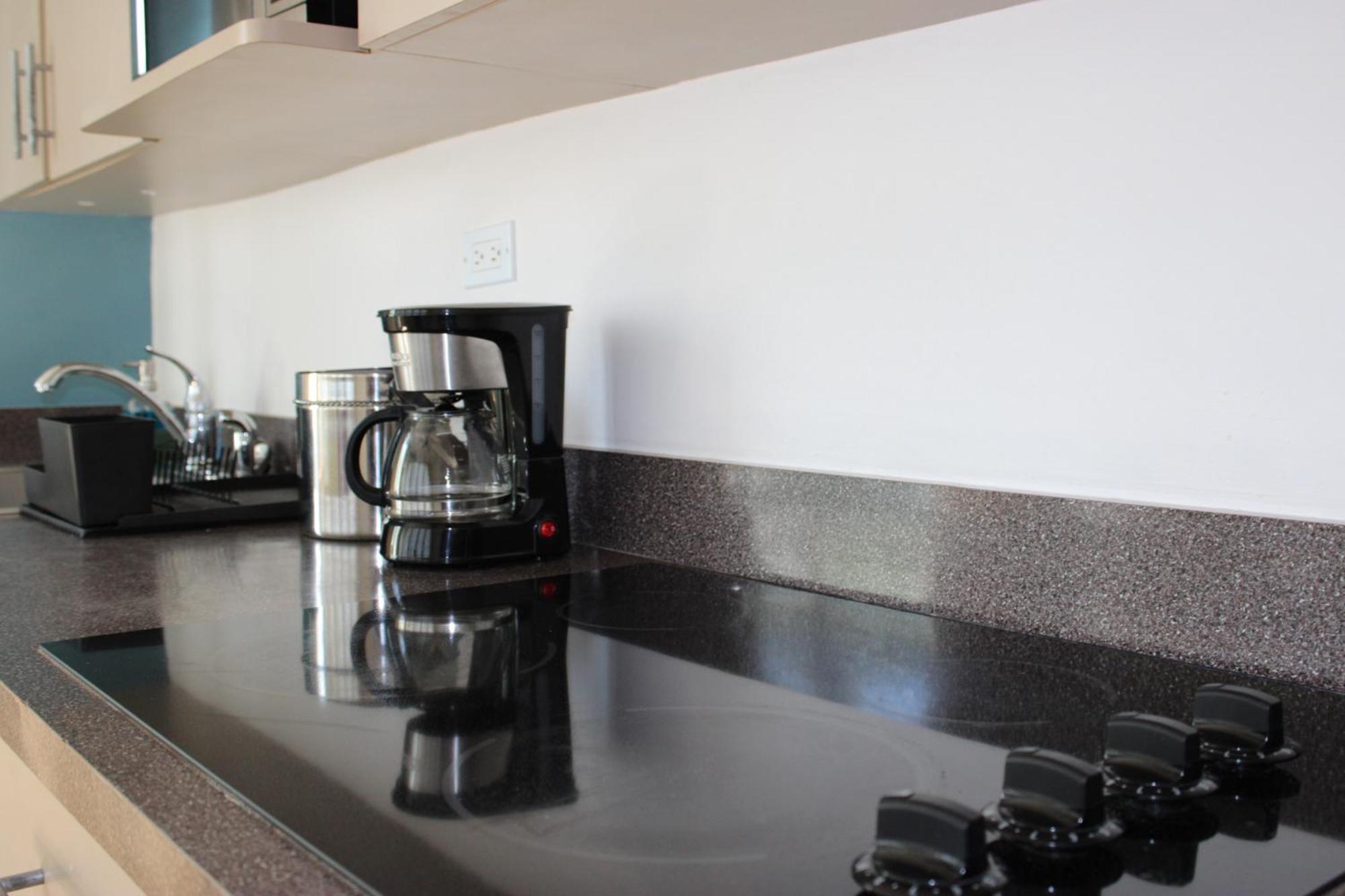 Numero Uno Beach Apartments San Juan Ngoại thất bức ảnh