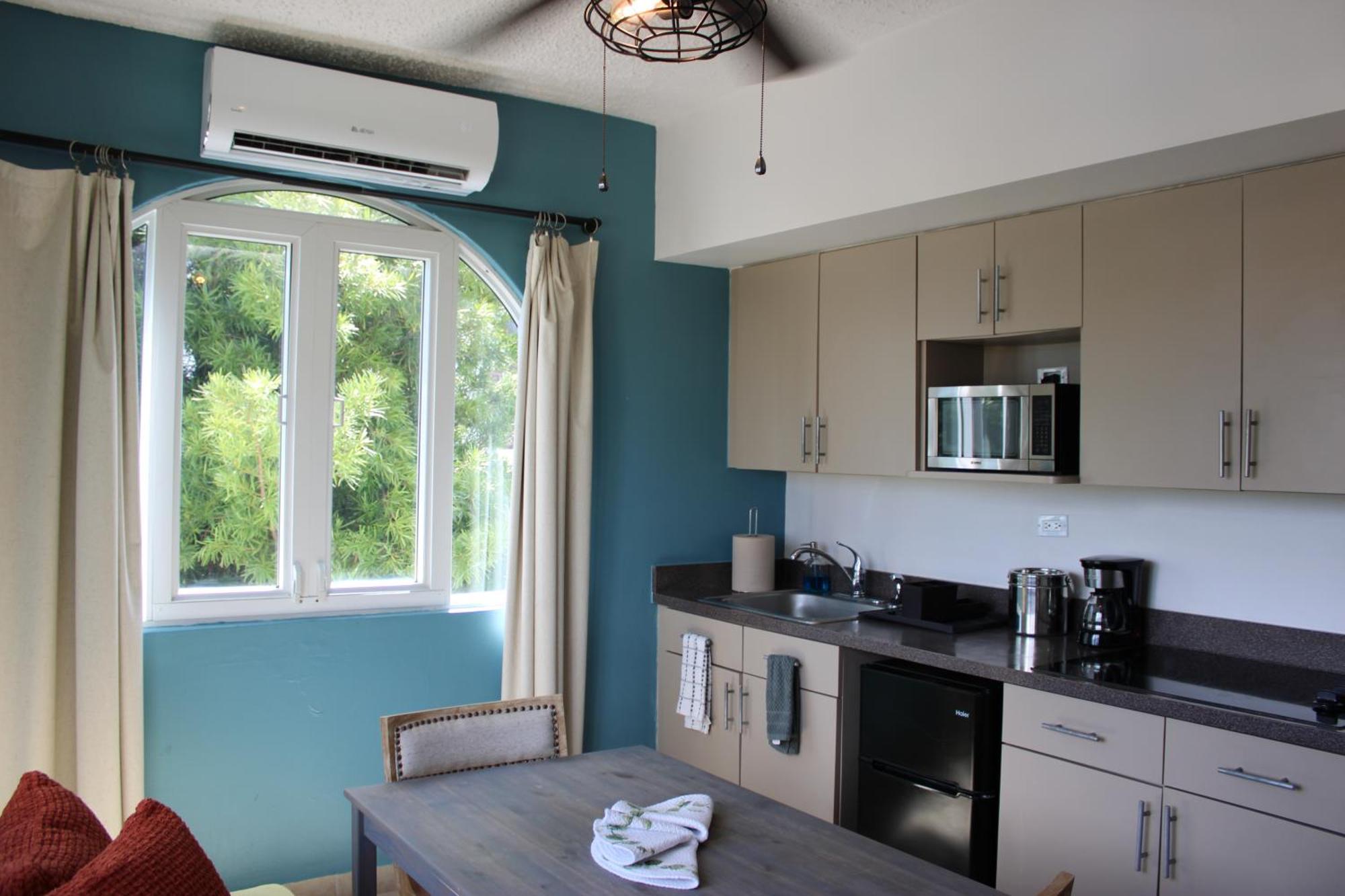 Numero Uno Beach Apartments San Juan Ngoại thất bức ảnh