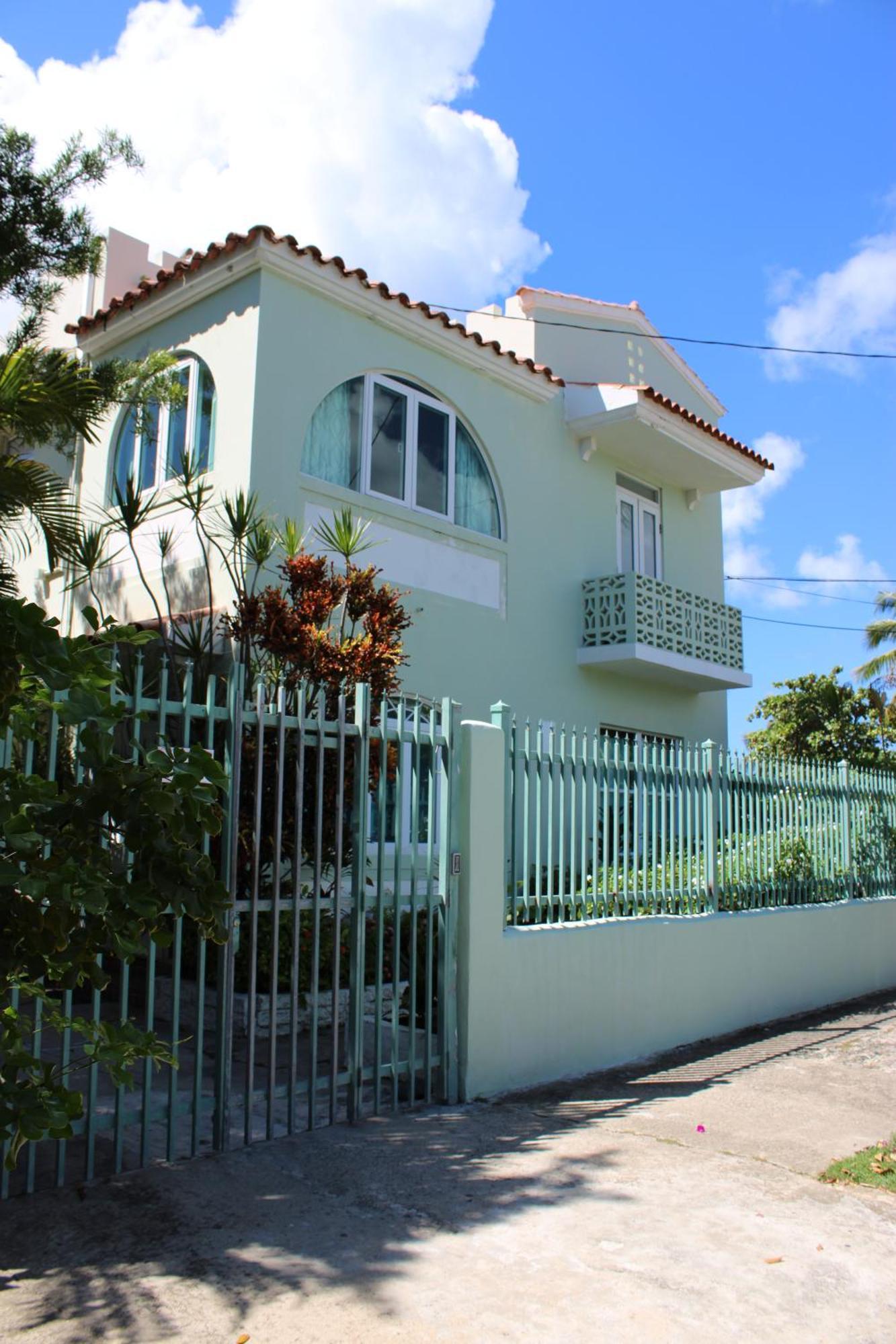 Numero Uno Beach Apartments San Juan Ngoại thất bức ảnh