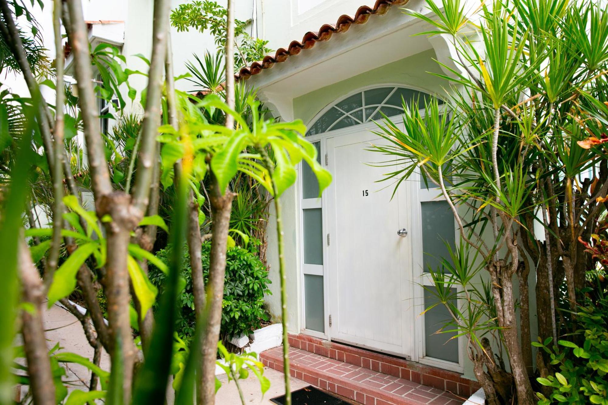 Numero Uno Beach Apartments San Juan Ngoại thất bức ảnh